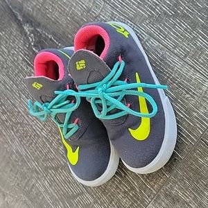 Nike toddler 8c